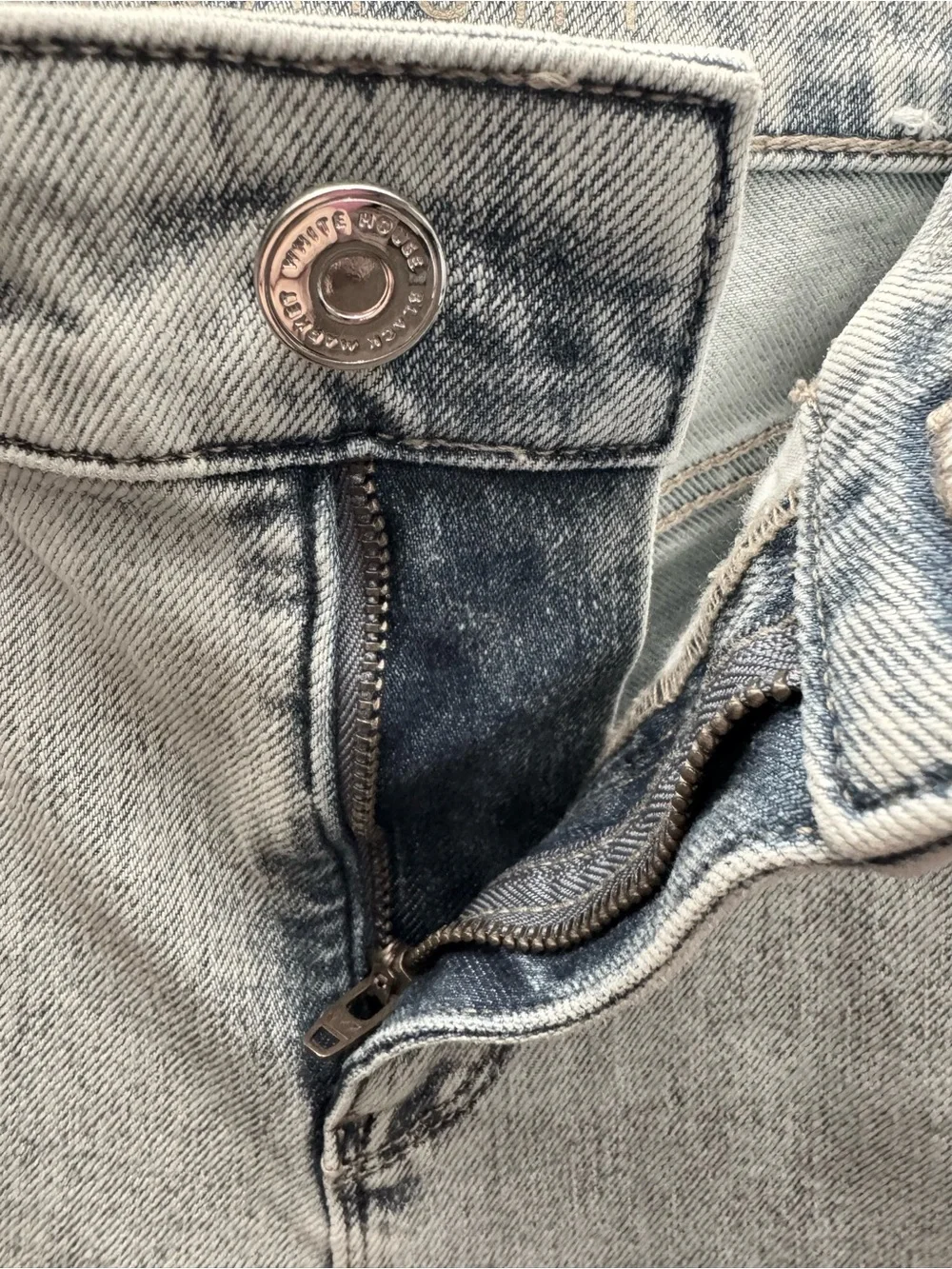White House Black Market Men’s Straight Light Blue Jeans